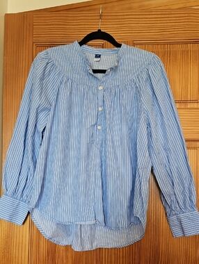Old Navy Light Blue and White Striped Button-Up Shirt
